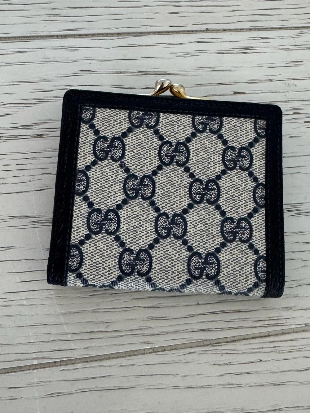 Gucci Monogram Compact Card Case in Beige and Black with Gold Logo